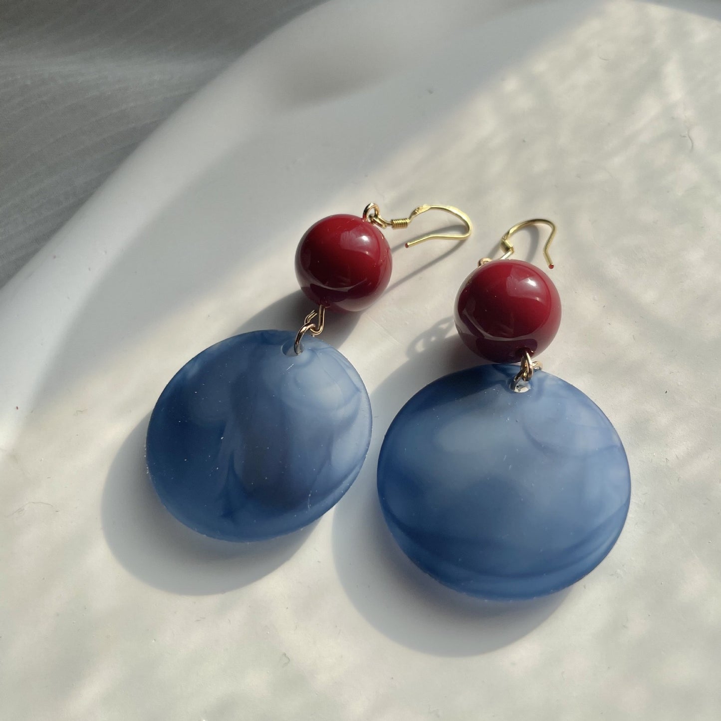 Red and Blue Contrasting Cloud Like Circular Earrings