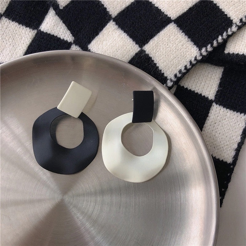 Black&White Circle Earrings