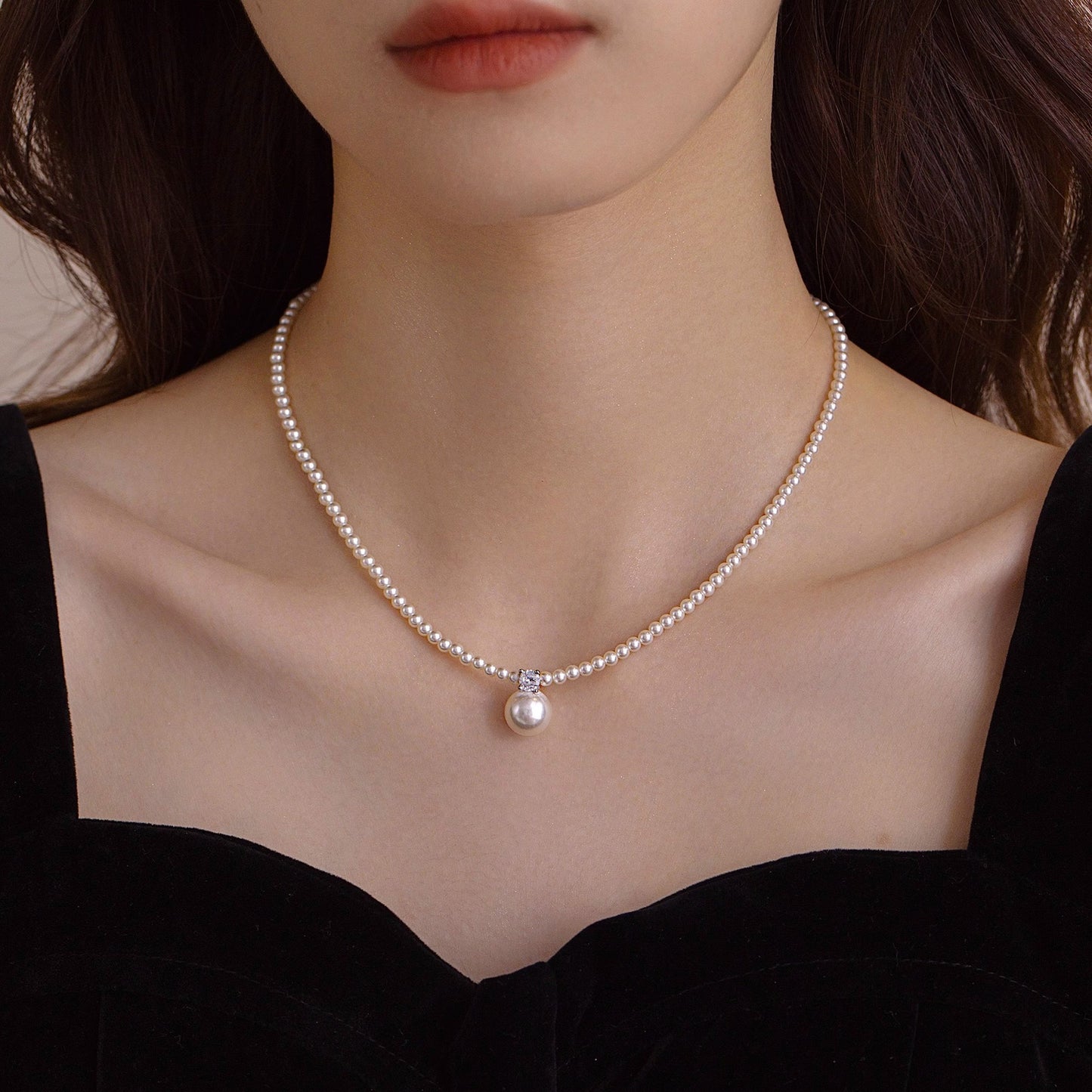 Mini Pearl Necklace with Pendant