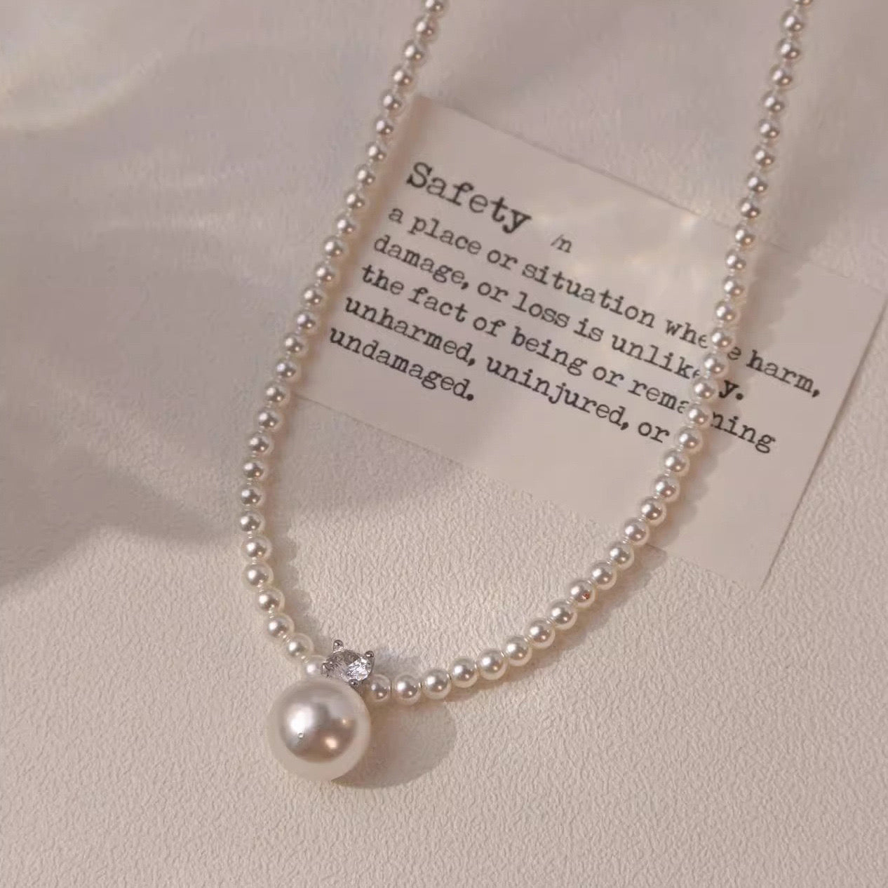 Mini Pearl Necklace with Pendant